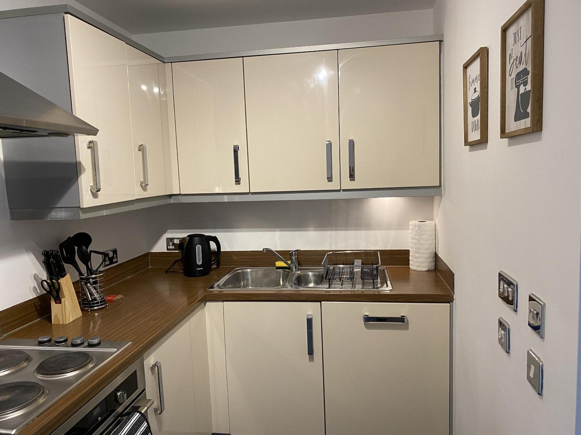 Tailor That Property - Chelsea House Milton Keynes Phòng bức ảnh